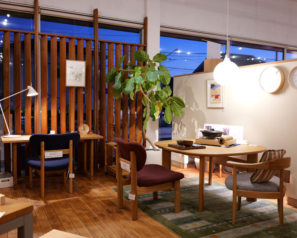 たなかじま家具店